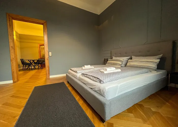 Wohnperle*großergarten*villa